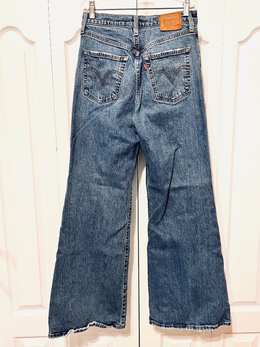 Levi's Premium San Francisco, Cal. Ribcage Bell Women's Distressed Jeans-Size 28 - Picture 9 of 13